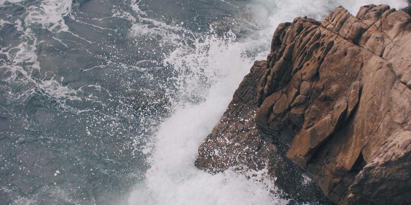 地铁囧事与公交奇遇：幽默短片的创意内容如何折射社会温度